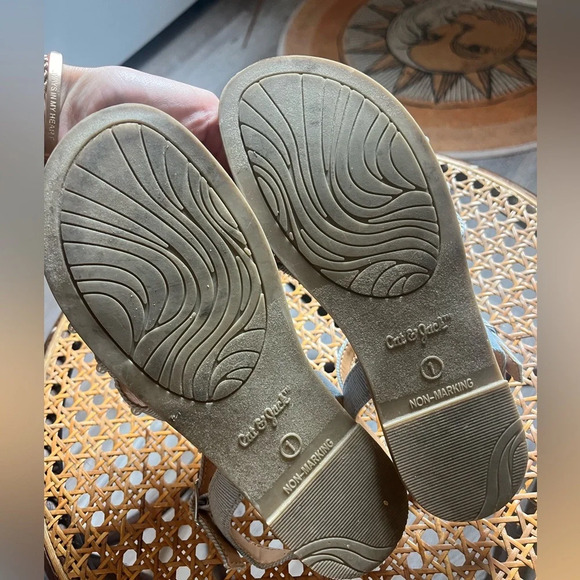 Like new pearl denim girls sandals size 1 - Picture 3 of 6